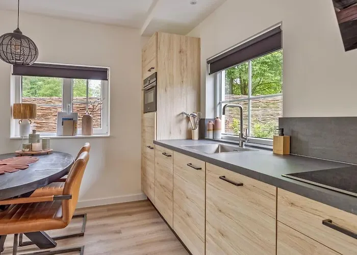 Heemhoeve 別荘 エムスト